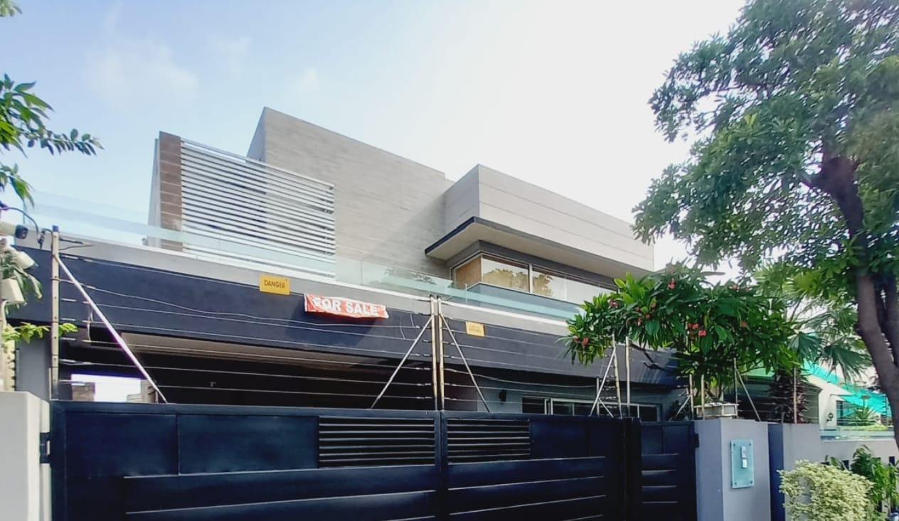 20 Marla Used House for sale in DHA, Lahore | TL-1023 Slide 1