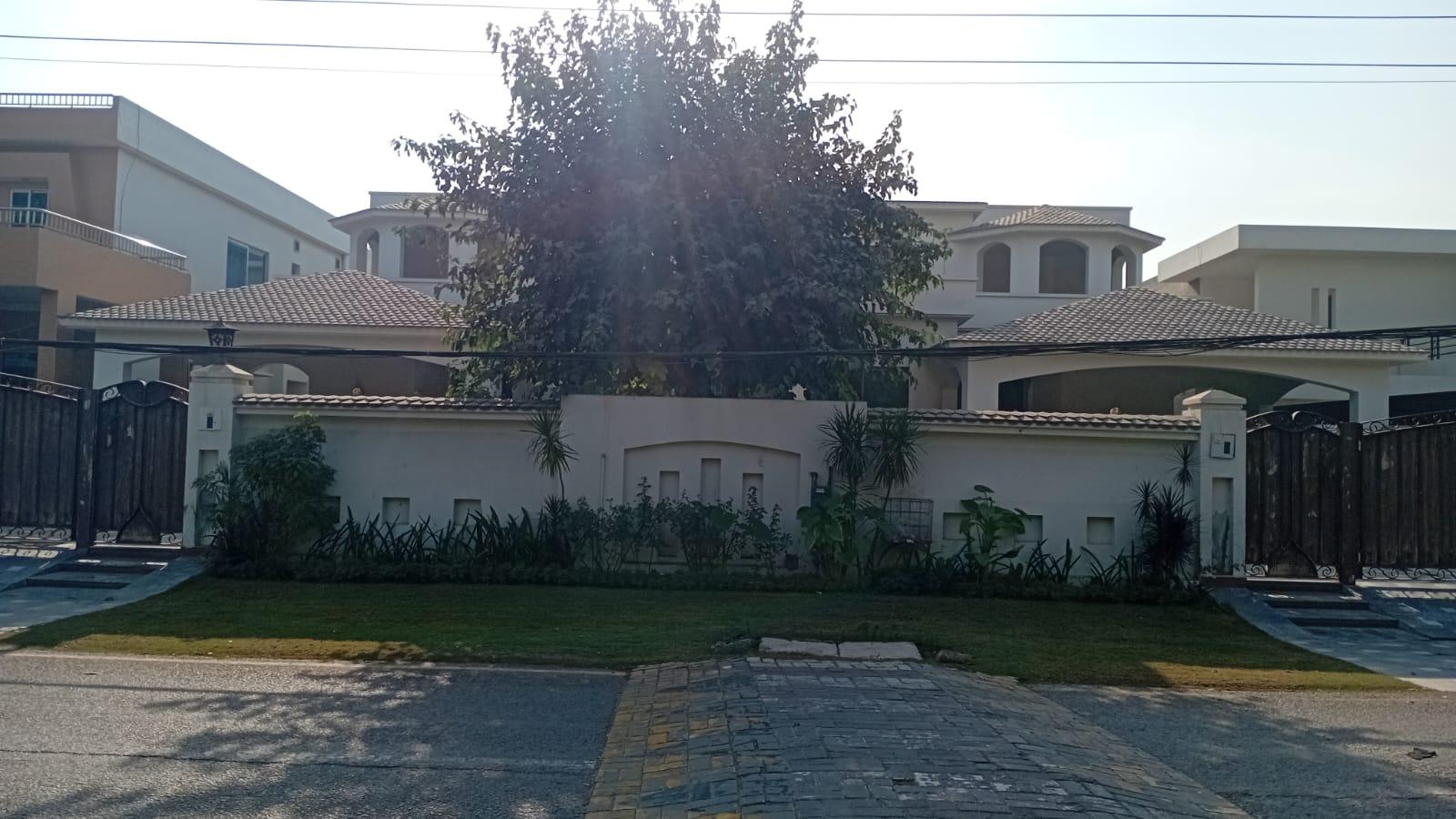 40 Marla Used House for sale in DHA, Lahore | TL-1313 Slide 1