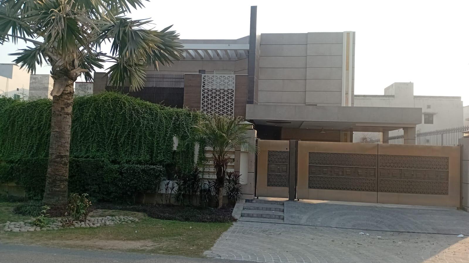 40 Marla Used House for sale in DHA, Lahore | TL-1223 Slide 1