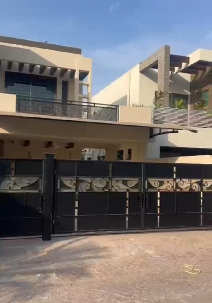 20 Marla Used House for sale in DHA, Lahore | TL-1355 Slide 1