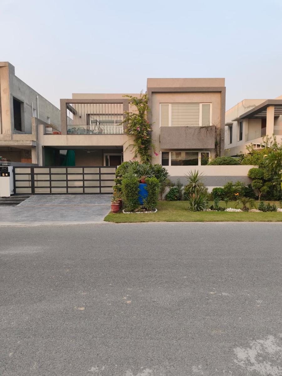 19.5 Marla Used House for sale in H.B.F.C, Lahore | TL-1357 Slide 1