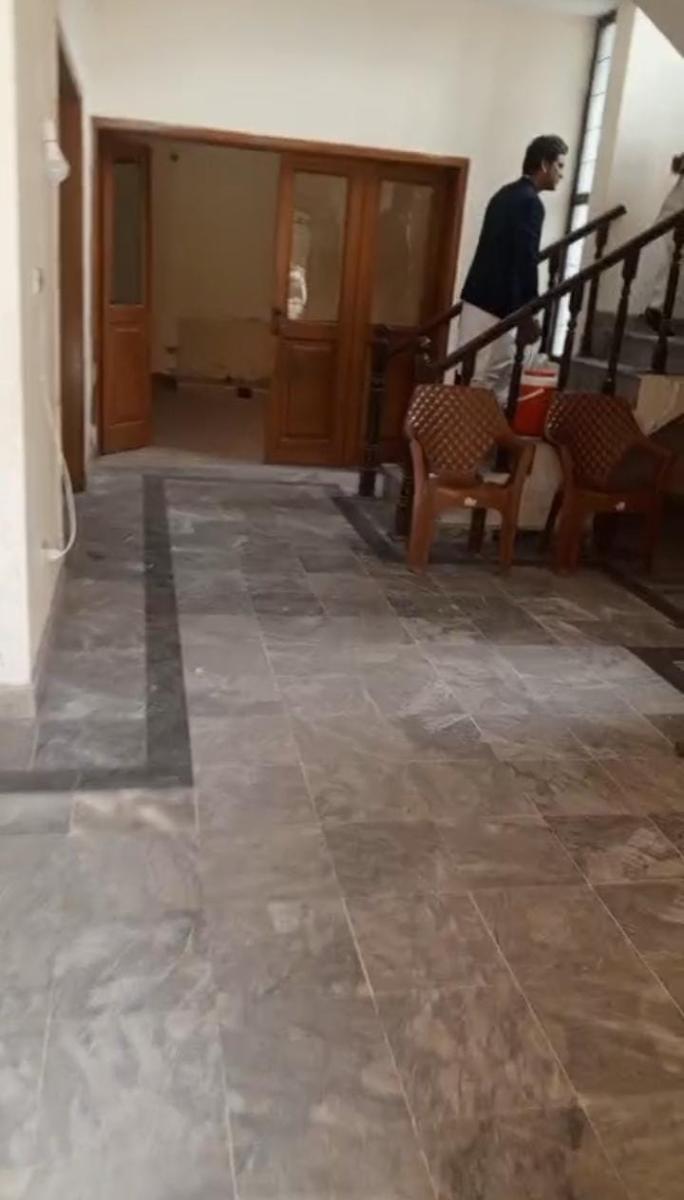 20 Marla Used House for sale in DHA, Lahore | TL-1384 Slide 1