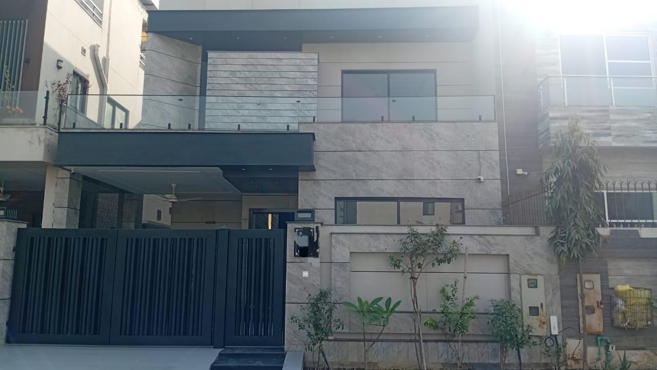 8 Marla Brand New House for sale in DHA, Lahore | TL-1407 Slide 1