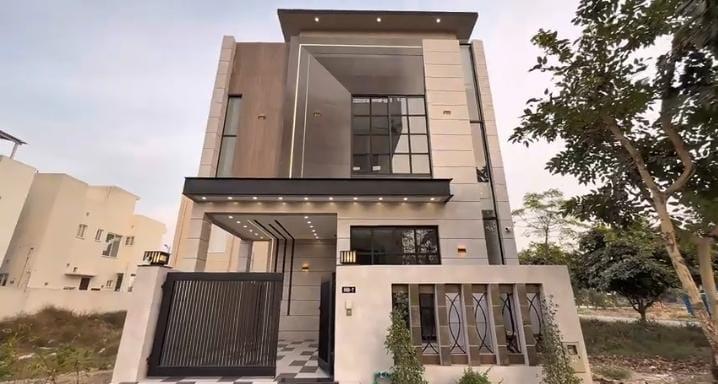 5 Marla Brand New House for sale in DHA, Lahore | TL-1414 Slide 1