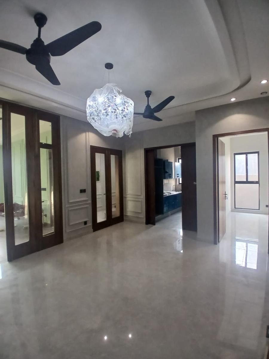 9 Marla Brand New House for sale in BANKERS AVENUE, Lahore | TL-1456 Slide 1