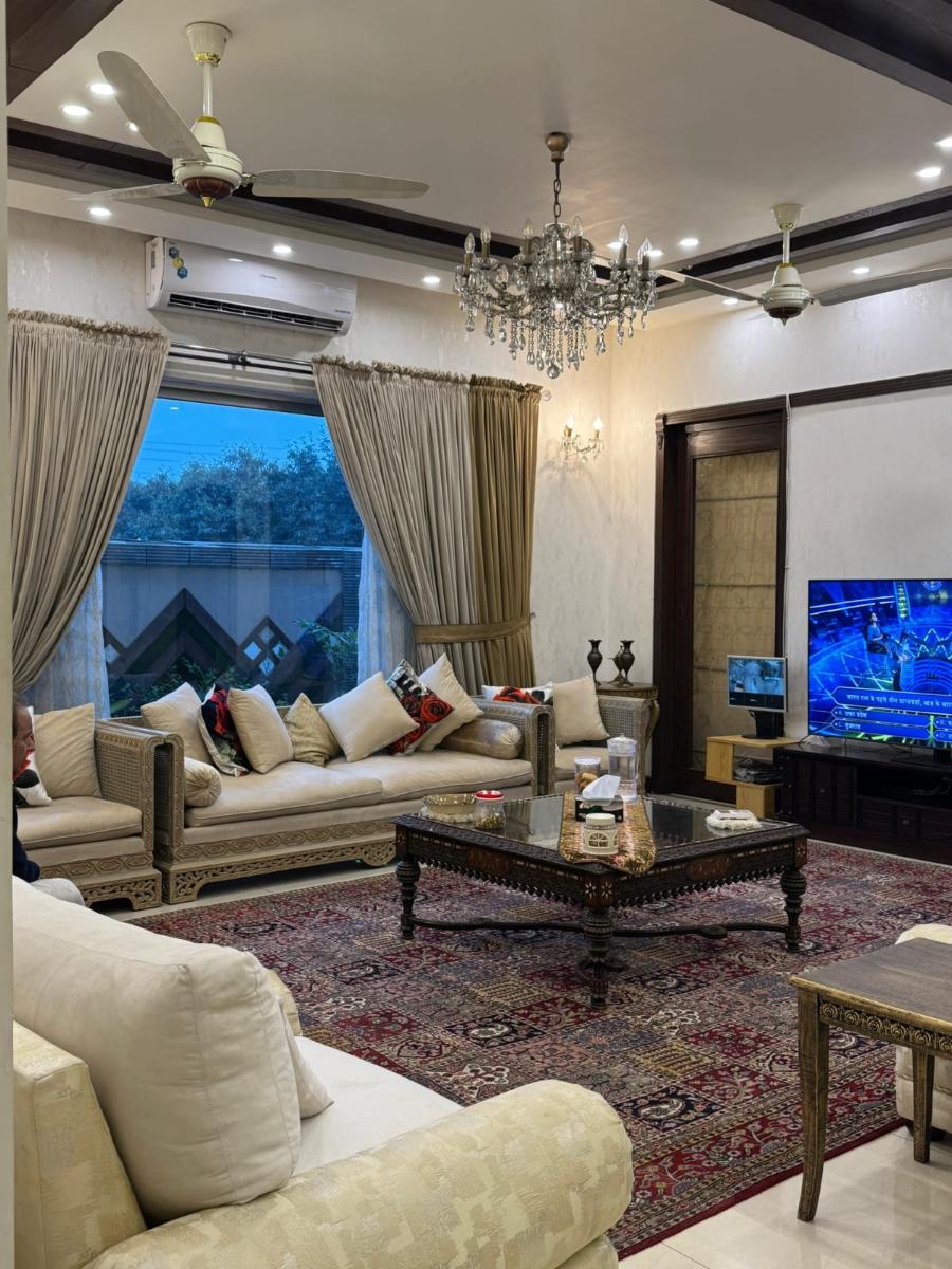 20 Marla Used House for sale in DHA, Lahore | TL-1463 Slide 1