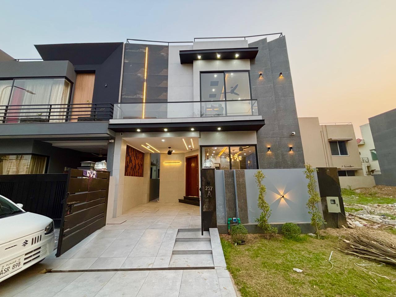 5 Marla Brand New House for sale in DHA, Lahore | TL-1483 Slide 1