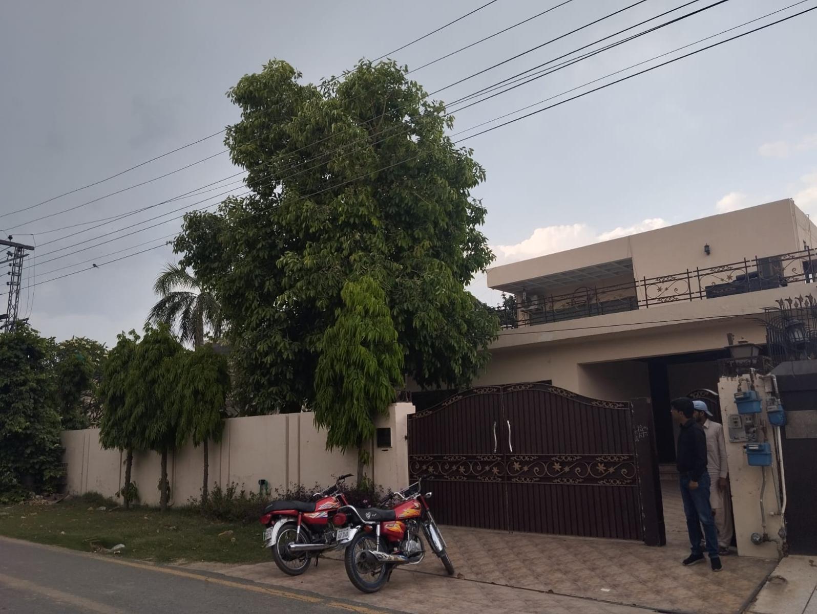 40 Marla Used House for sale in DHA, Lahore | TL-1512 Slide 1